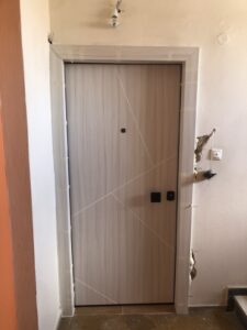 Πόρτες Εισόδου (2)