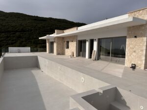 Πόρτες & Παράθυρα (183)